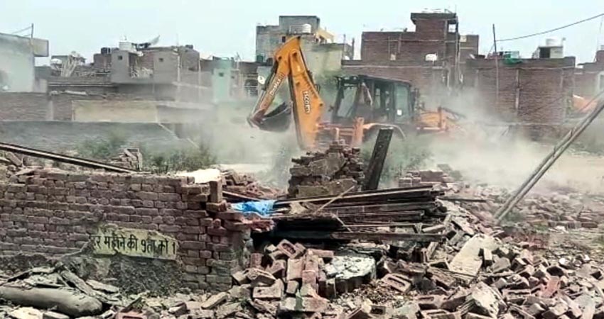 नहीं थम रहा बाबा का बुल्डोजर, गाजियाबाद में वीरवार को इन इलाकों में चला पीला पंजा नहीं थम रहा बाबा का बुल्डोजर, गाजियाबाद में वीरवार को इन इलाकों में चला पीला पंजा